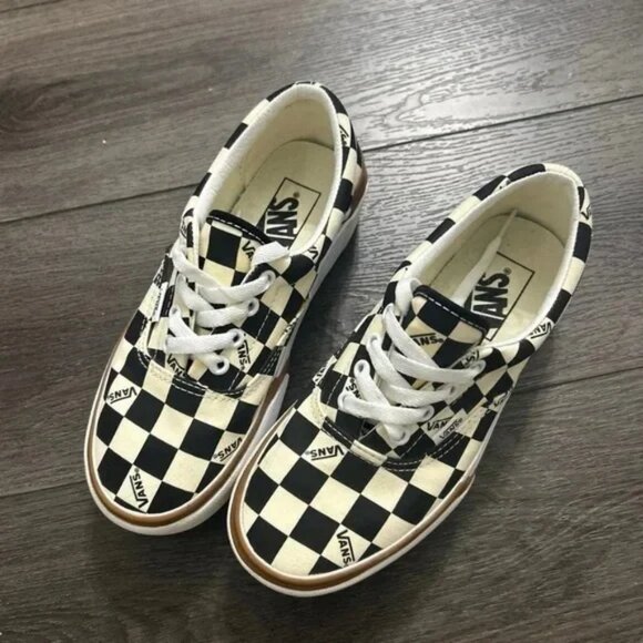 Vans classic black and white checkered canvas shoes - Picture 1 of 5